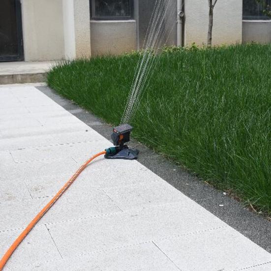 Irrigatore da giardino 16 fori Irrigatore ad acqua con picchetto da terra