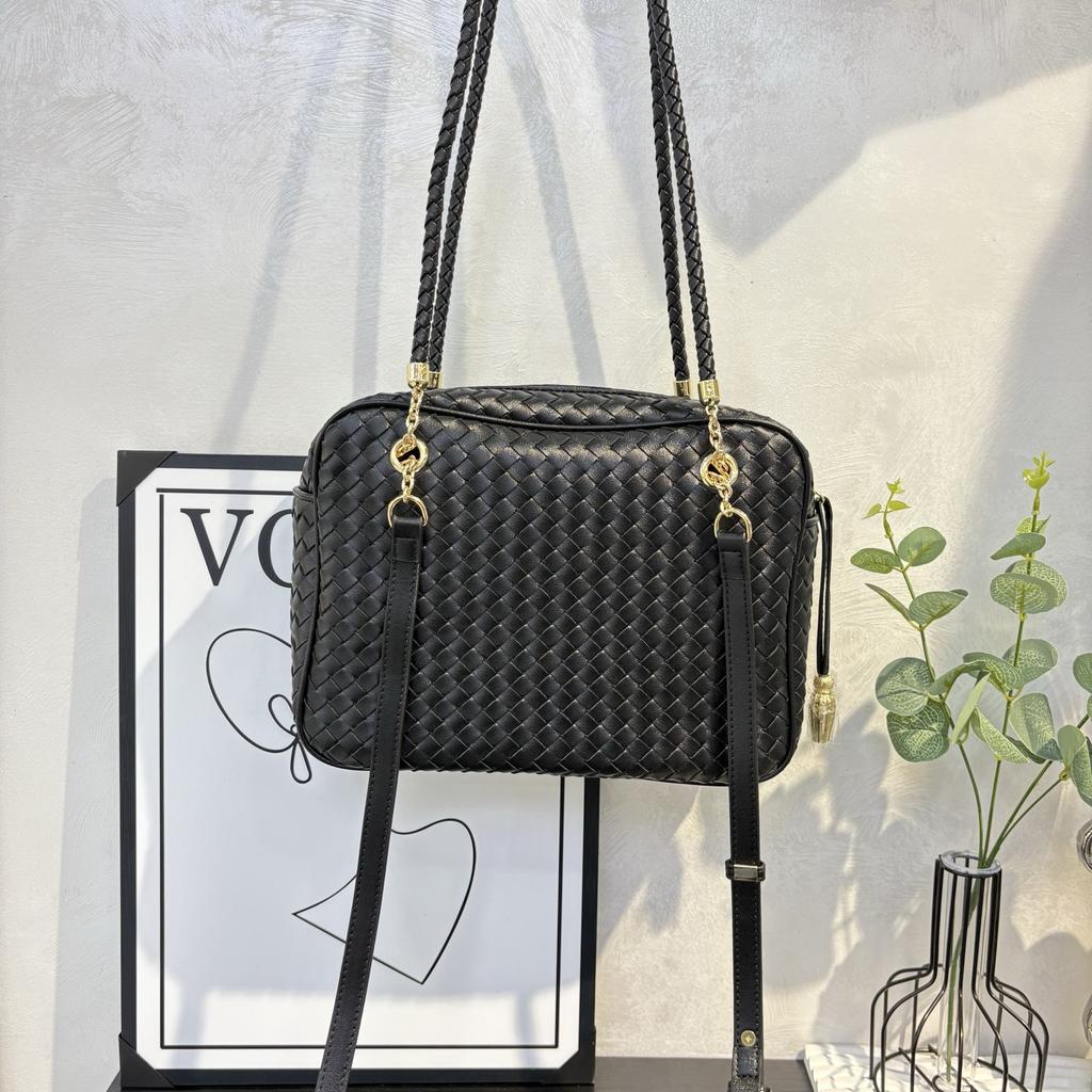 New Leather Woven Camera Bag Tofu Bag Niche Retro Boston Women's Bag Cross-border Fashion Shoulder Messenger Bag