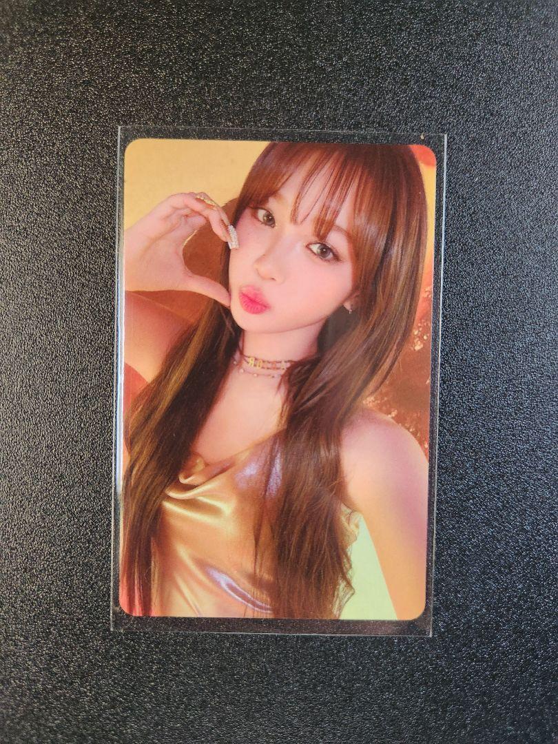 

[USED] LE SSERAFIM Le Seraphim HOT Tower Records Chaewon Rakidro