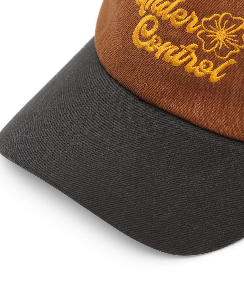Eondeokeonteulol Four Seasons Washed Cotton Color Block Soft Top Logo Ball Cap Unisex Baseball Cap Floral Script / Washed B B / Camel Charcoal