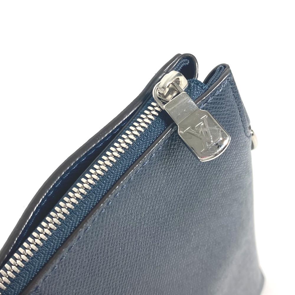 Louis Vuitton M33417 Taiga Anton 2WAY Bag Crossbody Shoulder Bag Business bag