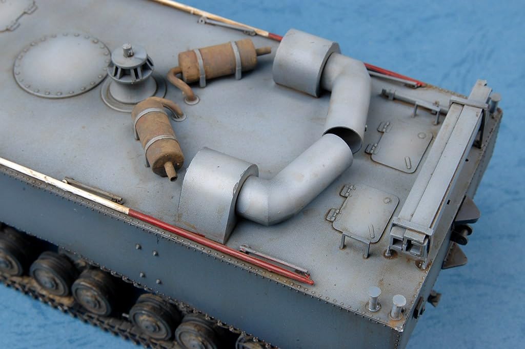 Hobby Boss 1/35 Fighting Vehicle Series German LWS Tractor II Prototype 82461 Plastic Model