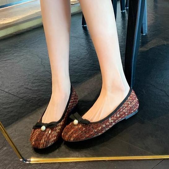 Grape mother single shoes flat bottom high sense external wear temperament small fragrant style not tired feet round head single shoes women's casual