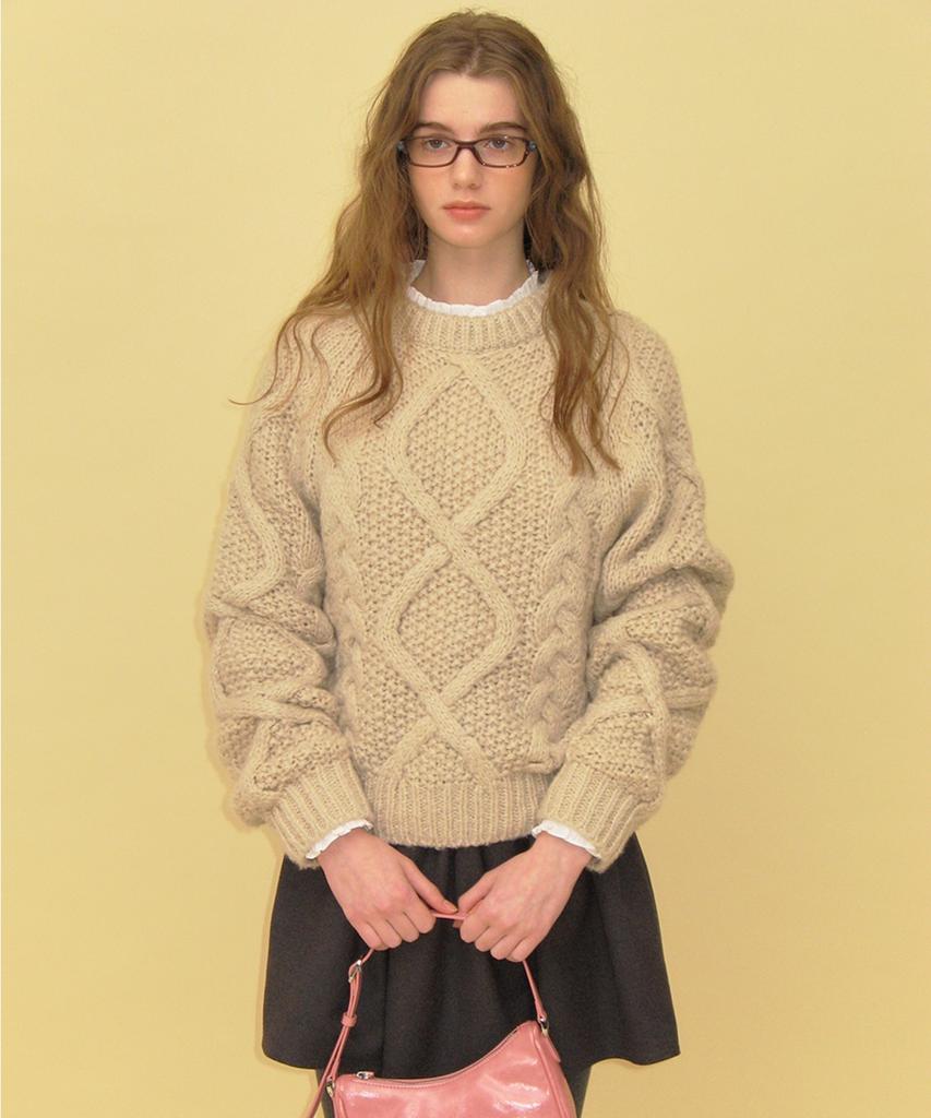 Sseomweeobeoteo Country Sweater - Beige