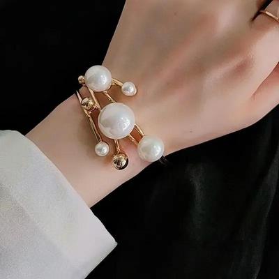 Fashion Pearl Double Layer Hollow Bracelet Bracelet Ladies Girls Geometric Irregular Imitation Party Popular Jewelry Accesories