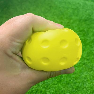 Tiché pěnové pickleballové míčky pro vnitřní nebo venkovní trénink Pickleballové míčky s přesným odskokem jako skutečný míček Zelená a žlutá barva