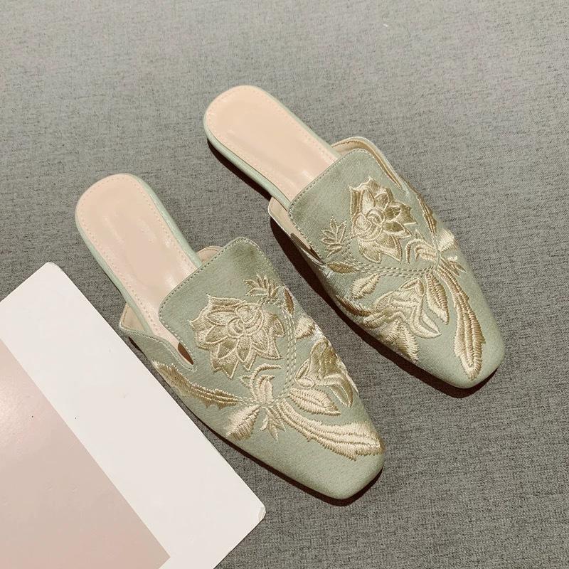 

Women s Shoes Summer Baotou Half Slippers Classic Embroidery Womens Casual Shoes Fashion Designer Mueller Slippers Walking Flats 42EU/CN43 зелений