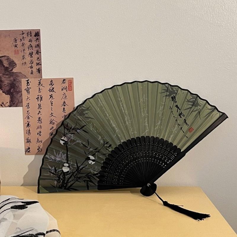 Handheld Wood Fabric Fan With Chinese Traditional Painting Calligraphy Fan for Outdoor Use Dance Fan