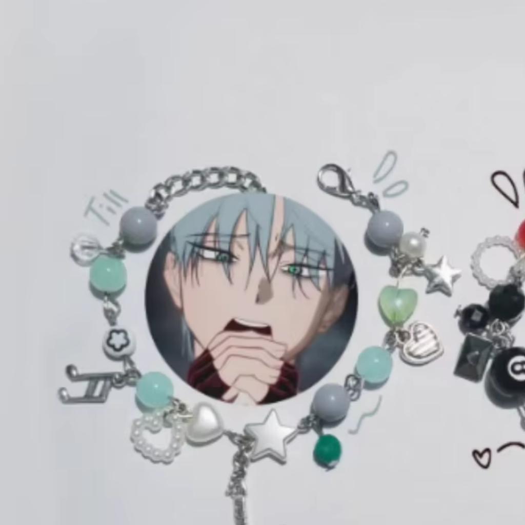 Handmade Y2K jewelry inspiradas en Ivan y Till de Alien Stage Bracelet