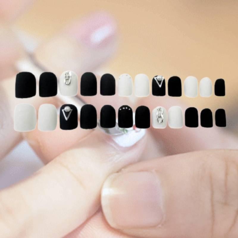 Simple Short Removable Black Cool Chain For Women Wearing Fake Nails Fashionable