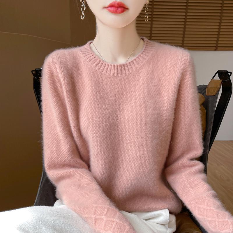 Women's 100% Wool Thick Knitted Slim Sweater, Round Neck, Versatile Base Layer for Autumn/Winter Fashion.