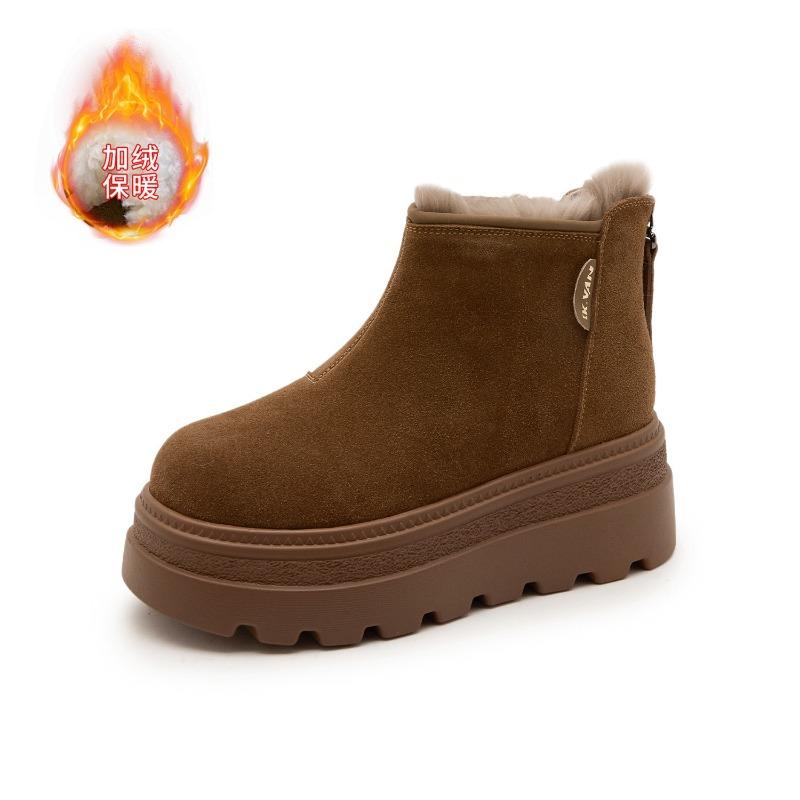 Thick-soled snow boots women's winter new leisure sports fashion short boots versatile short thermal women's boots