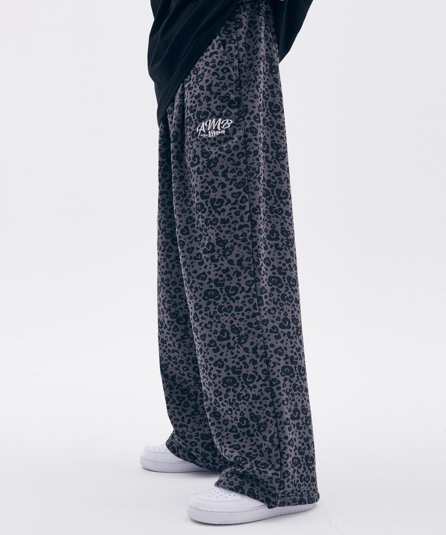AMBLER Heart Bear Leopard Pants Single-Pleat