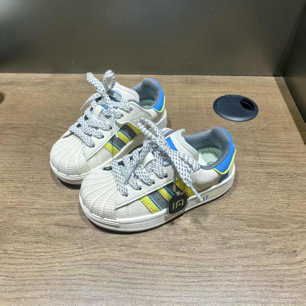 Kinder-Klassiker-Shell-Schuhe 2025 Frühling und Herbst neue Jungen-rutschfeste Freizeitschuhe koreanische Version Mädchen kleine weiße Schuhe weiche Sohle