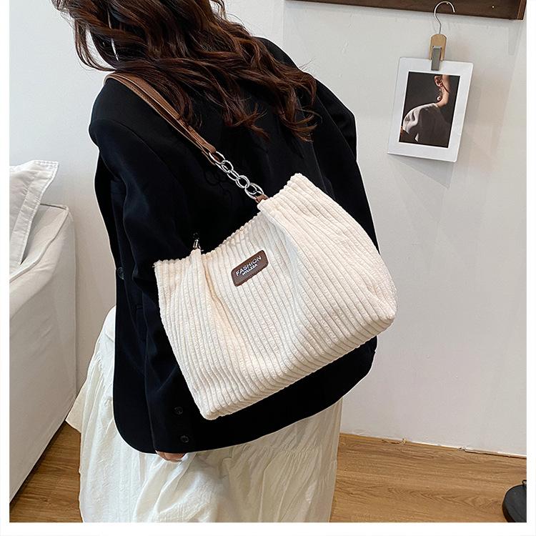 Oversized Cotton Chain Shoulder Tote Bag for Women, Lazy Fashion Commute Handbag, Spacious Crossbody Work Bag CLE