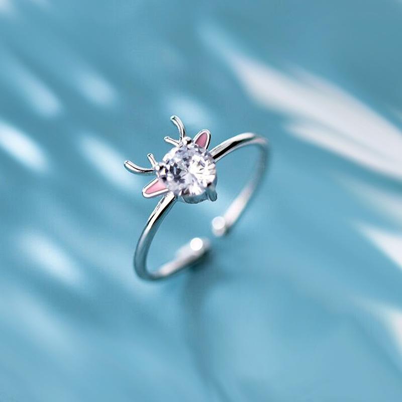 

Zircon Inlaid Deer Antler Ring: Elk Pattern, Perfect for Christmas or New Year Adjustable Open Size