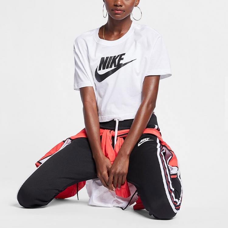 Nike Sportswear Womens Essential Cropped T-shirt White Women Streetwear BV6175-100