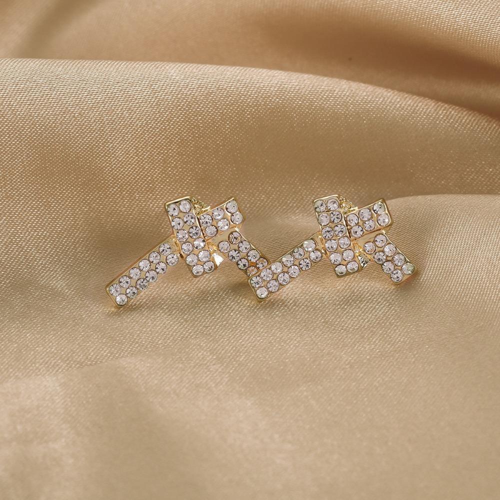 Silver Needle Korean Internet Celebrity Temperament Pearl Earrings Versatile Niche Design Earrings Light Luxury High-end Earrings