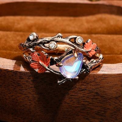 Vintage Antique Golden Branch Maple Leaf Ring, High-end Light Luxury Design, Nostalgic Love Day Gift Ring for Women