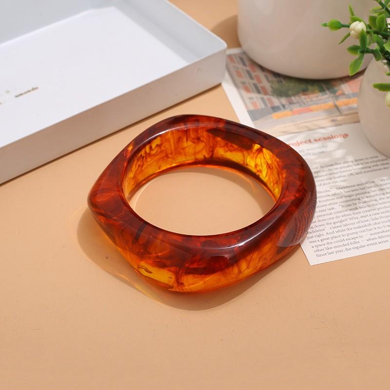 Vintage Punk Brun Kaffe Tykk Resin Akryl Smudgy Armbånd Geometriske Uregelmessige Armbånd For Kvinner Menn Smykker