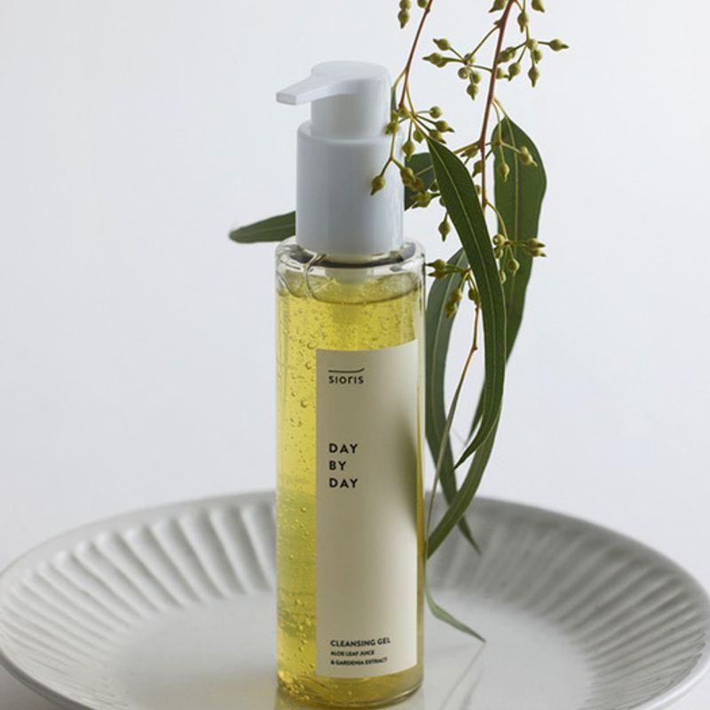 Day by Day Cleansing Gel 150ml