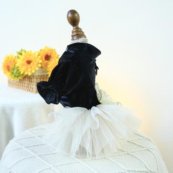 Šaty pro domácí mazlíčky Stylové svatební šaty pro psa s 3D dekorací květin a mašle Síťované sestřihy Šaty pro psí princeznu Potřeby pro domácí mazlíčky