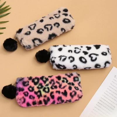 Moda Invernale Casual Stampa Leopardo Palla di Peluche Astuccio Portapenne Multifunzionale Portatile Borsa per Organizer Cancelleria Donna Beauty Case