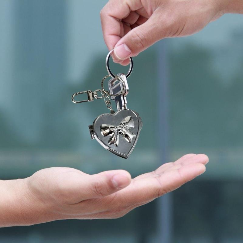 Lovely Bowknot Love Heart Charm Pendant Portable and Sturdy Acrylics Alloy Keychain Accessory for Fashionable Women