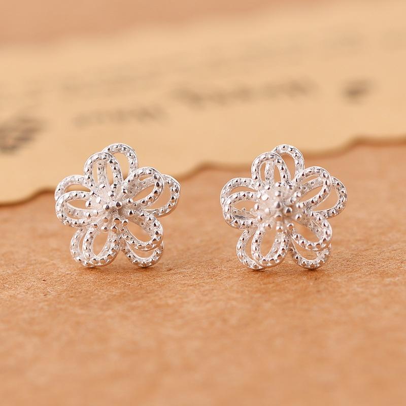925 Sterling Silver Cute Flower Hollow Earrings For Women Girls Fashion Ins Anti-Allergic Daily Ear Piercing Earrings Jewelry