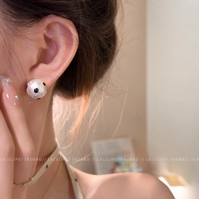 Perłowe Kolczyki Sztyfty z Bawełny w Kropki Polka dla Kobiet - Nowy Francuski Design 2024