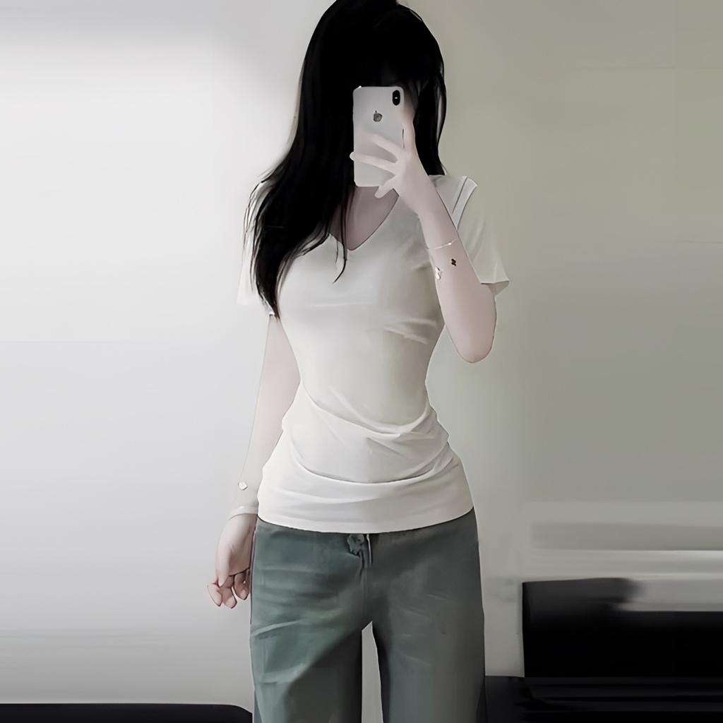 Fashion V-neck Front Shoulder T-shirt Short-sleeved Women's Slim and Thin Summer Sexy Waist Pinching Machine, Waist and Thin Tops Are Trendy