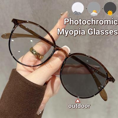 Round Women Photochromic Nearsighted Eyewear Retro Small Oval Frame Myopia Glasses Blue Light Blocking Eye Protection Eyewear