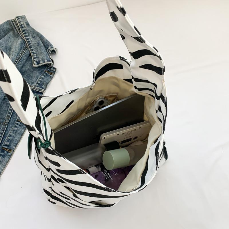 New Stylish and Simple Zebra Pattern Canvas Bag Casual Large Capacity Shoulder Bag Student Tutoring Bag