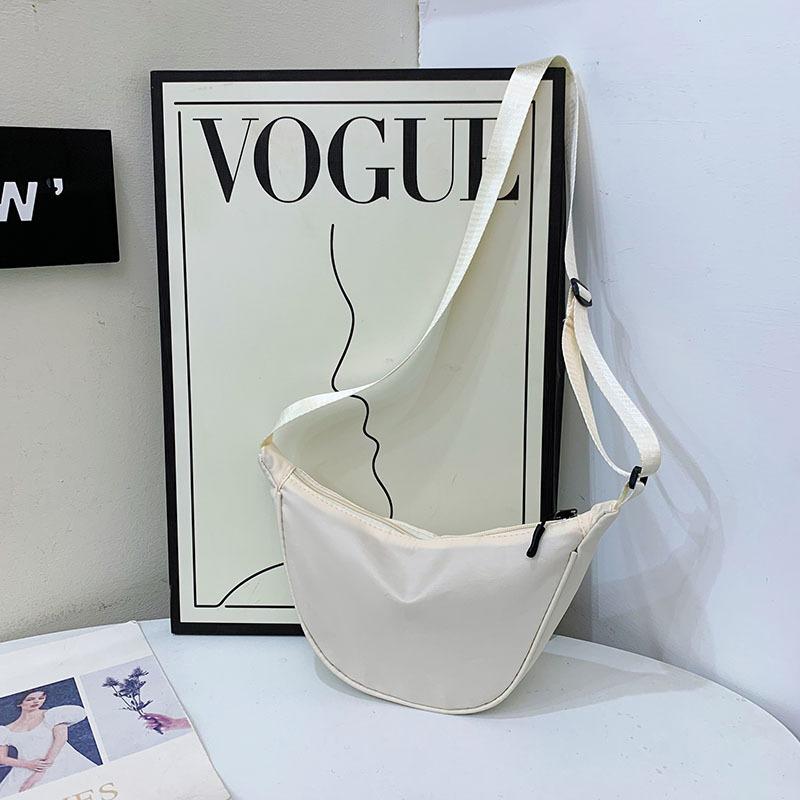 Strukturierte Damen-Umhängetasche neuer leichter Sportstil lässige kleine Umhängetasche vielseitige Unterarm-Schulter-Knödel-Tasche