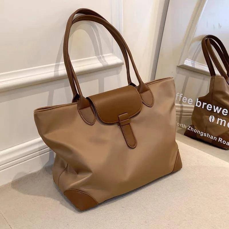 

Large Capacity Women s Commuter Bag Lightweight Nyl Tote Versatile Dumpling Bags Single Shoulder Bag Trendy Brand Handbag коричневый
