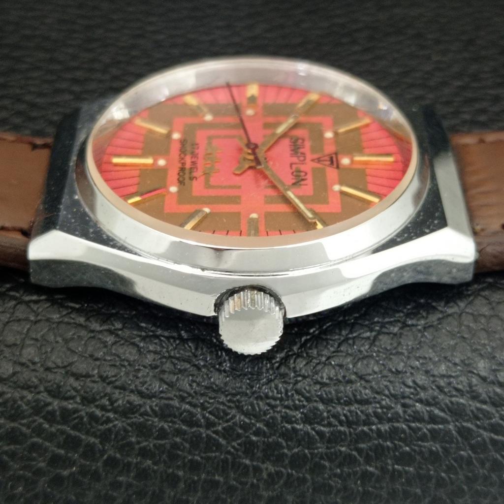 HAND-WINDING VINTAGE SIMPLON SWISS MENS REFURBISHED PEACH DIAL WATCH A704617-1