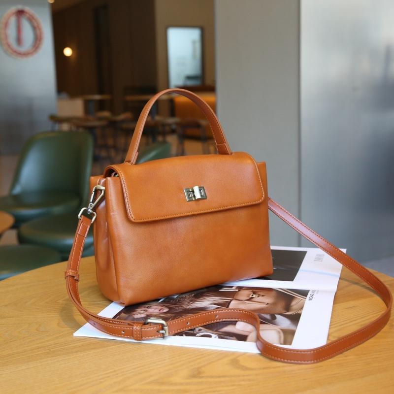 Pure cowhide simple crossbody handbag, women's versatile new model, leather large capacity double-layer bag, shoulder bag