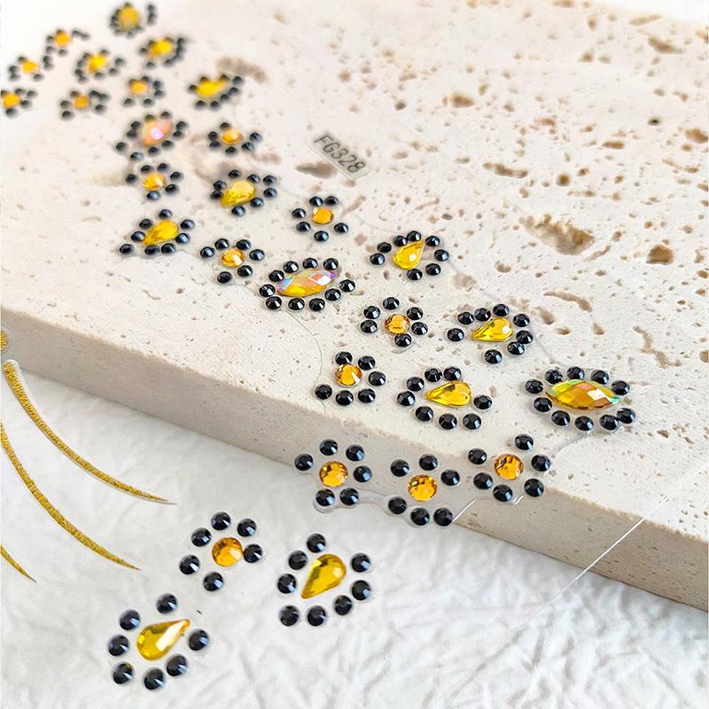 1Pcs 3D Acrylic Drill Sticker Cute Cat Face Stickers Ball Party Face Decoration Diamond Masquerade Temporary Tattoo Stickers