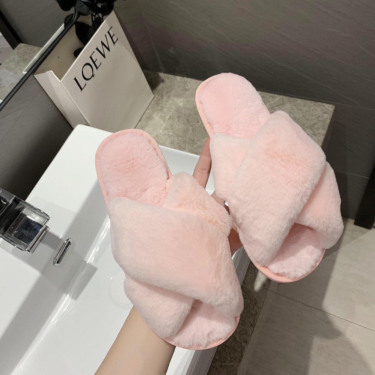 

Mao Mao cotton slippers women s 2025 spring and autumn new women s confinement flat bottom home indoor and outdoor wear plush leaking toe cotton mop 41