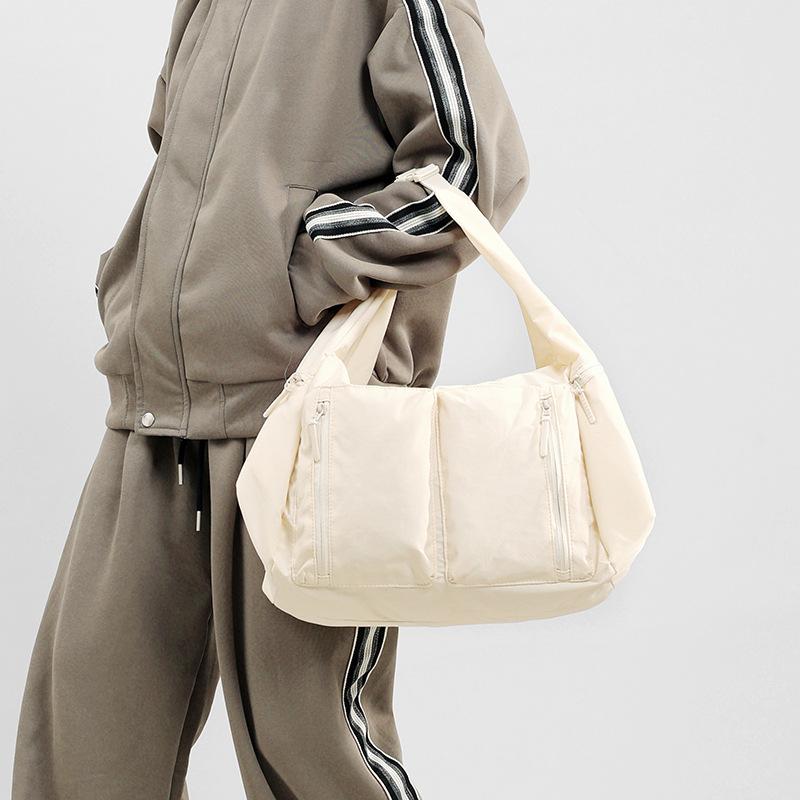 Sports Outdoor Lightweight Crossbody Bag Large Capacity Women's Travel Large Capacity Shoulder Bag