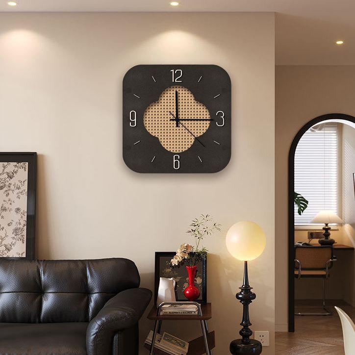 French Mid-century Style Wall Clock, Living Room Clock, High-end Retro Decorative Painting, New Silent Clock, Restaurant Painting