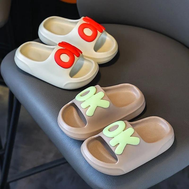 2025 Bestseller Mädchen Prinzessinnen-Stil Kinder Sommer Hausschuhe Mode Rutschfest Baby Weicher Boden Flach Schmutzresistent