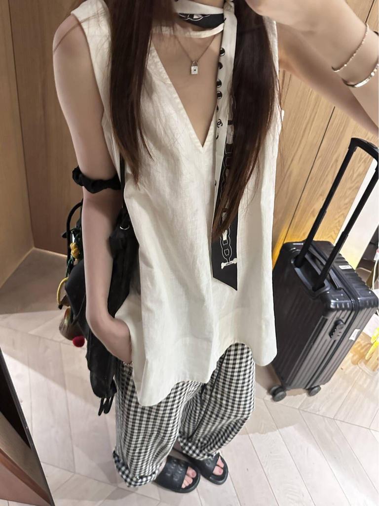 Reversible Summer Linen Cutout Tank Top