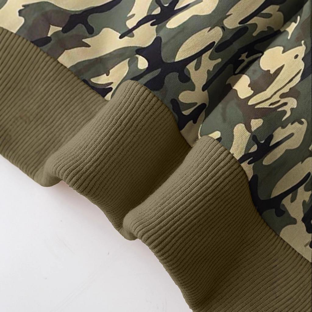 Women's beautiful size set, camouflage winter thermal sweater, lamb wool hooded sweater with fleece and thickened hooded cover.