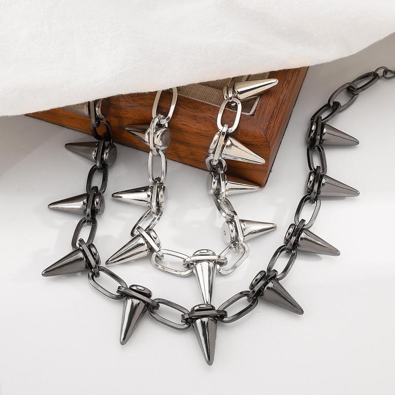 Rivet Black Chain Necklace for Men Women Hiphop Vintage Punk Choker Exaggerated Street Rock Daily Versatile Jewelry Gifts 2025