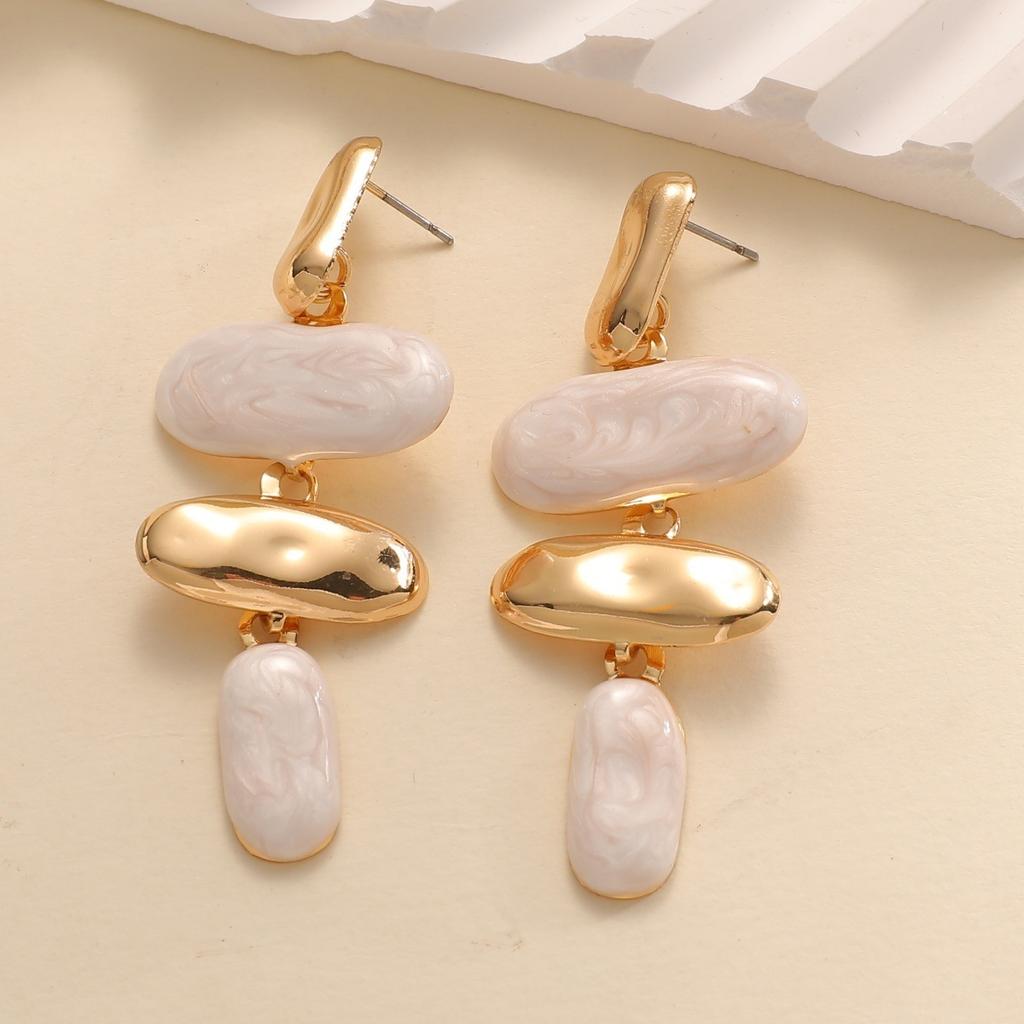 Light Luxury Retro Metal Pendant Earrings for Women Personality Irregular Geometric Statement Earrings Jewelry Accessories Gifts