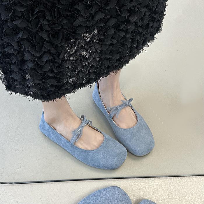2025 French Gentle Fairy Ballet Shoes Sweet and Elegant Suede Bow Temperament Light Mouth Mary Jane Shoes