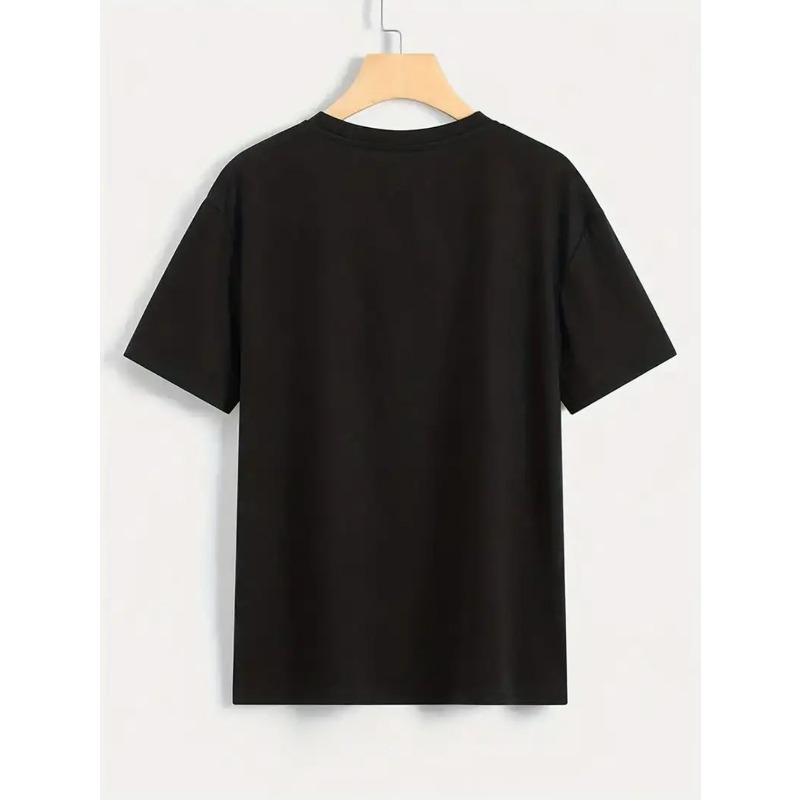 Men's Football Pattern T-shirt , Suitable for Training and Casual Wear by Football Fans- Comfortable, Machine Washable - Retro Style Round Neck Short
