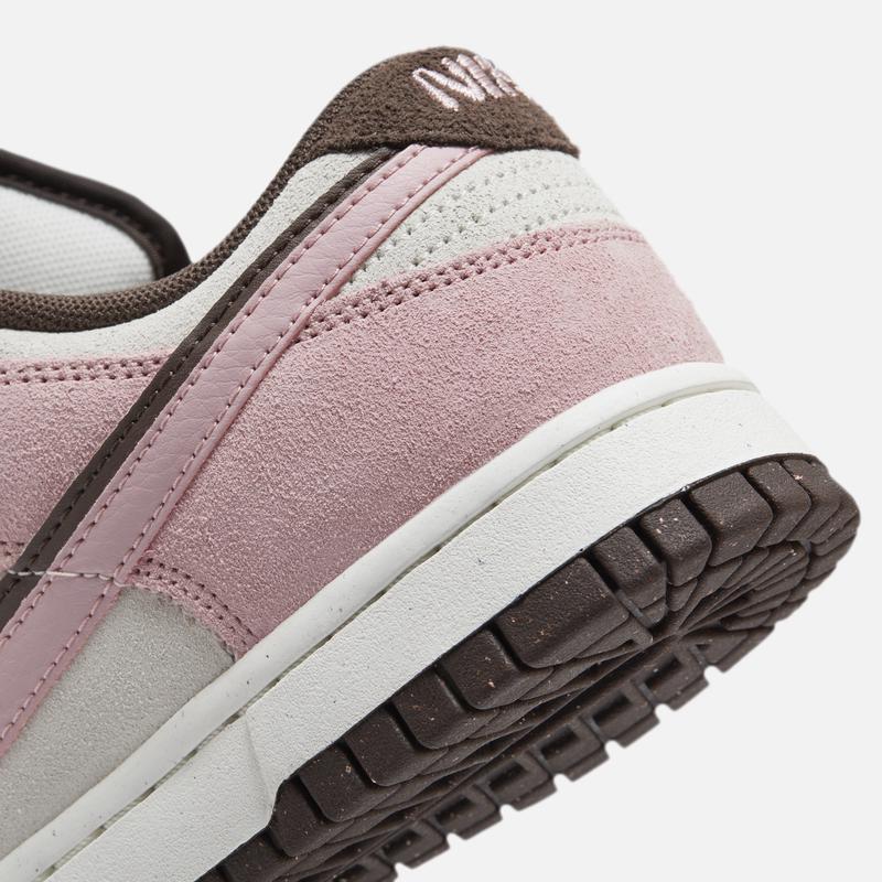 Nike Women's Lightweight Leather Sport Shoes with Winter Flat Rubber Sole NIKE DUNK LOW HV179