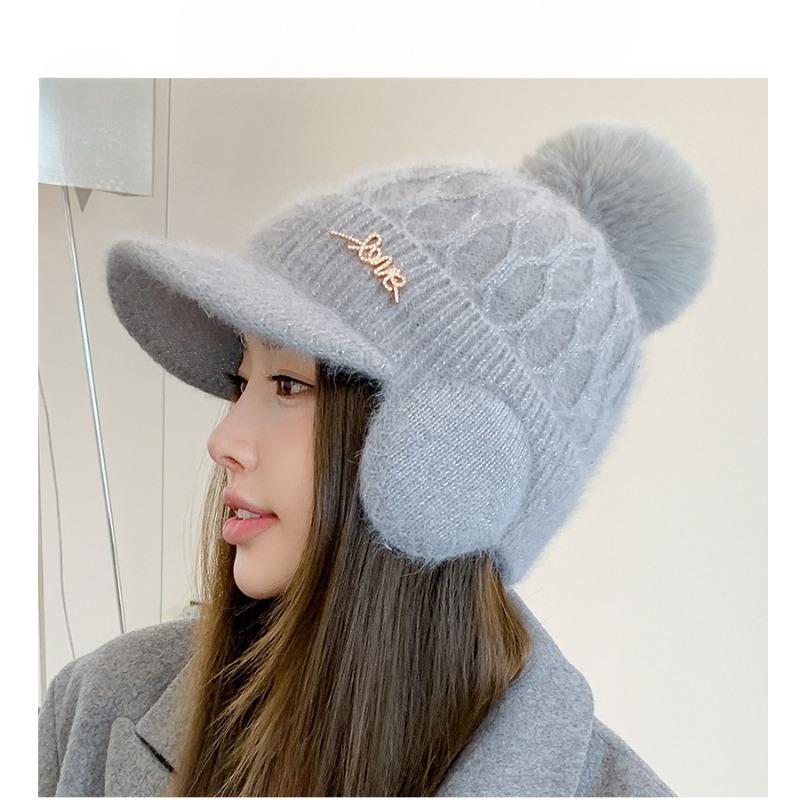 

Легкая роскошная высококачественная бейсболка из меха кролика Diamond для женщин, зимняя толстая вязаная шапка с защитой ушей и лица one size серый